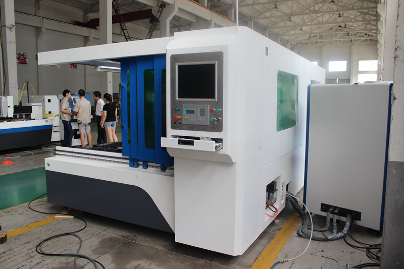 IPG 700w plaatmetaal laser snymasjien vervaardiger van China