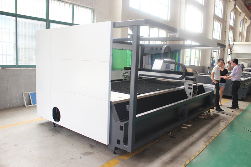 IPG 700w plaatmetaal laser snymasjien vervaardiger van China